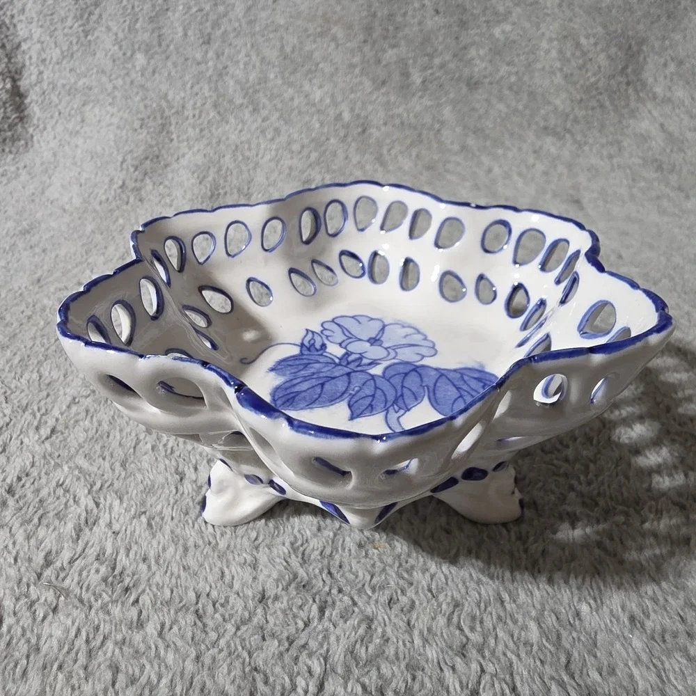 Vintage Blue And White Trinket Dish Floral Design